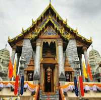 สักการะพระพุทธสิหังคปฏิมากร ณ วัดราชประดิษฐฯ