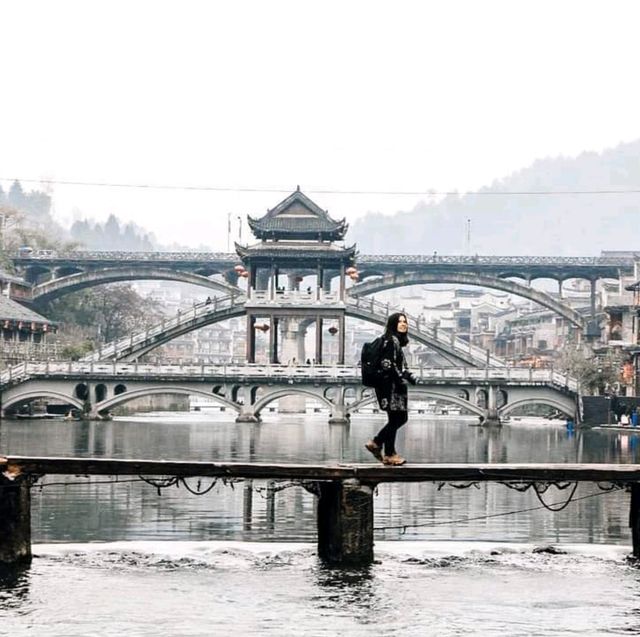 Fenghuang เฟิ่งหวง เมืองโบราณสุดคลาสสิก จีน