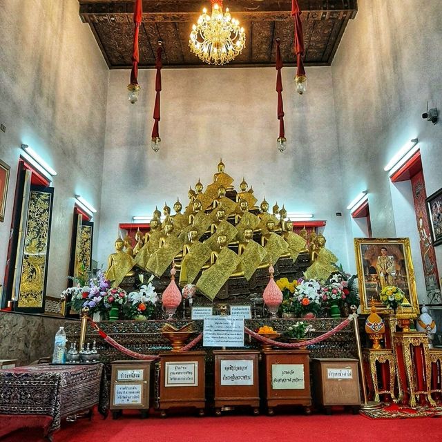 พระเจ้า 28 พระองค์ หนึ่งในเมืองไทย