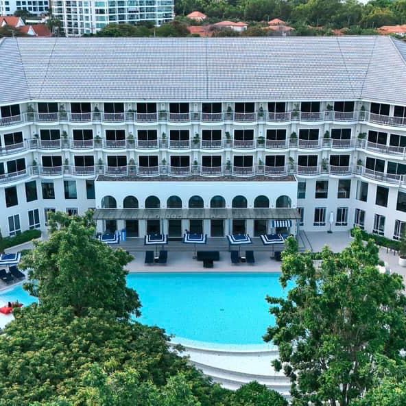 Cross Pattaya Pratamnak. โรงแรมหรูระดับ 5 ดาว 🏖️🏖️