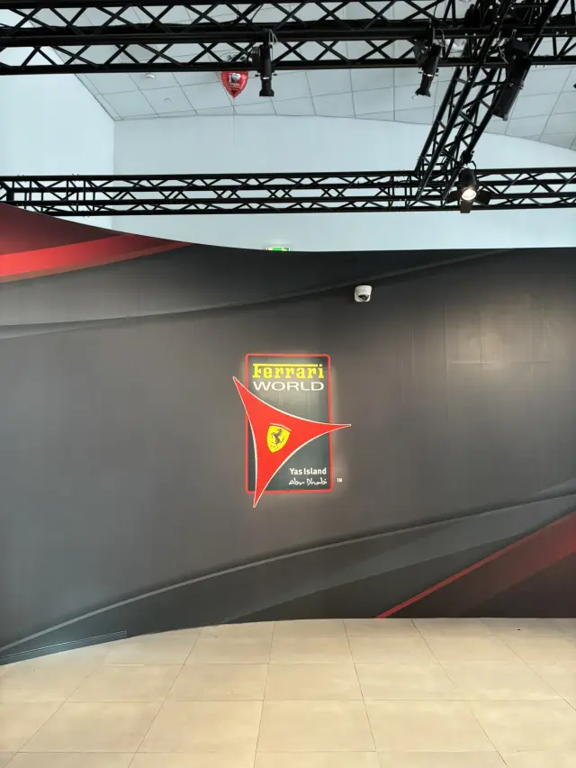 신혼여행가면 꼭 가봐야하는 아부다비 페라리 월드😍