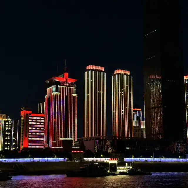 武漢兩江遊覽船