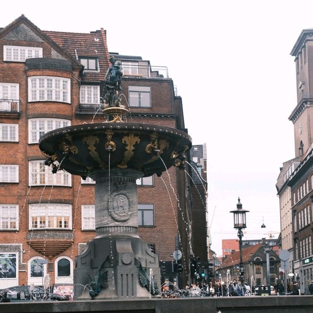 🇩🇰🇩🇰🇩🇰哥本哈根市政廳廣場商圈🇩🇰🇩🇰🇩🇰