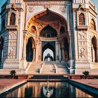 @ THE PAKISTAN MONUMENT.