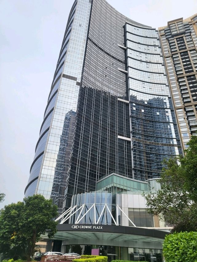 澳門皇冠假日酒店：五星級飯店，性價比高