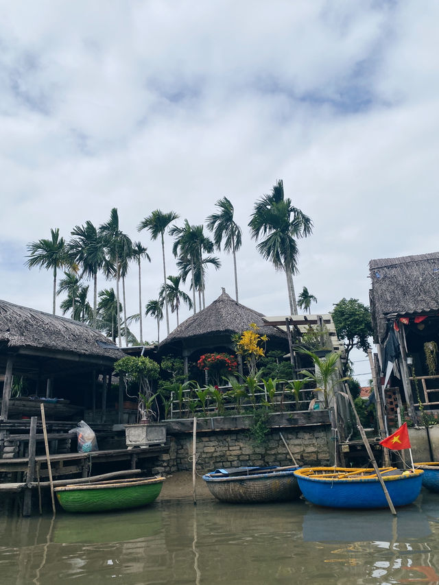 Must Experience Basket Boat Ride in Hoi An