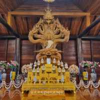 ไหว้พระขอพร ปีใหม่ให้โชค