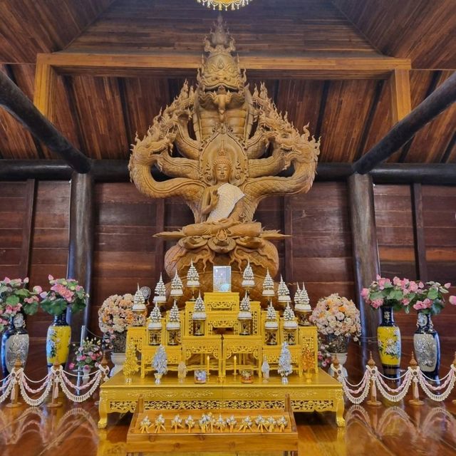 ไหว้พระขอพร ปีใหม่ให้โชค