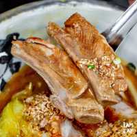 ขนมจีนไหหลำเจ้าดังเสาชิงช้า ตำนานกว่า 25 ปี