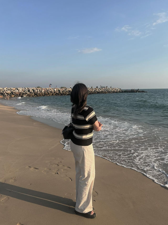 🇹🇭 rayong หาดแหลมเจริญ 🌊 🌅 ⛱️