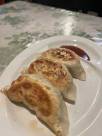 【松本市🇯🇵】絶品のラーターメンに安いおつまみ！おなかいっぱい食べるならここ！