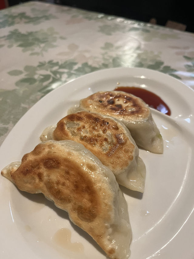 【松本市🇯🇵】絶品のラーターメンに安いおつまみ！おなかいっぱい食べるならここ！