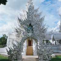 วัดร่องขุ่น