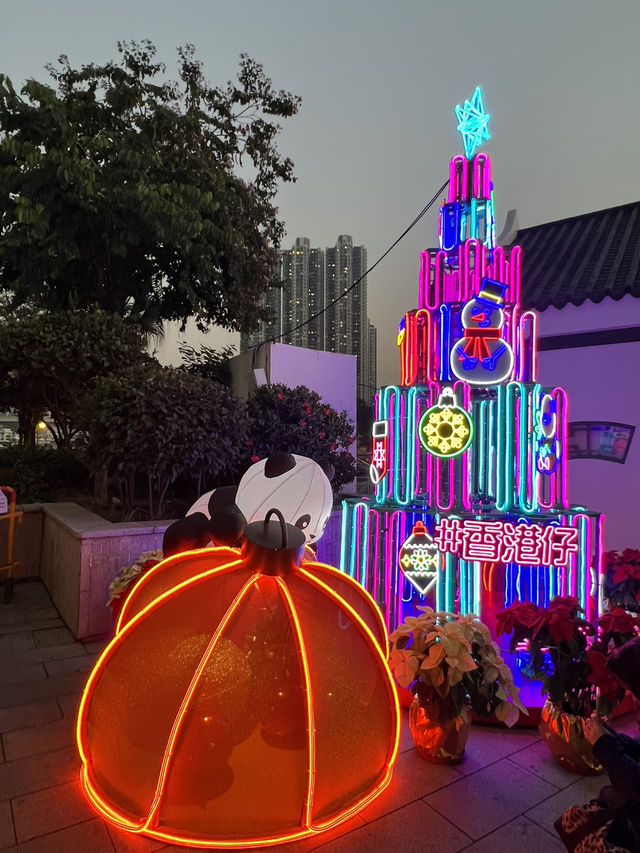南區節慶熊貓燈飾@香港仔海濱公園