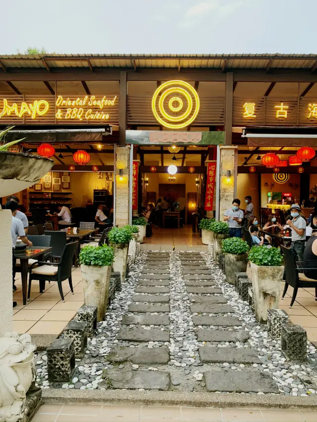 Seafood Feast at Putumayo Restaurant! 🦞