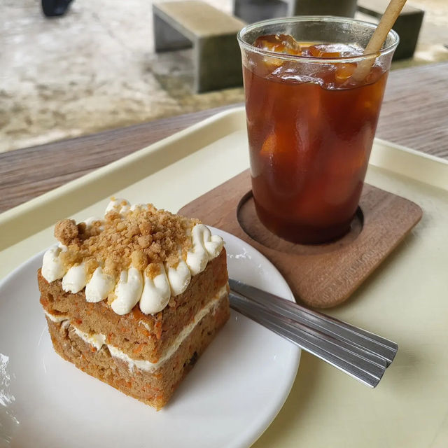 คาเฟ่สุดฮิต วัยรุ่นชอบไปที่เชียงใหม่ ✨