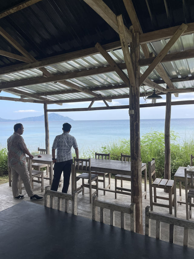  A Curry Lunch by the Ocean at Blue Stone Beach Restaurant 🍛🥥🌊