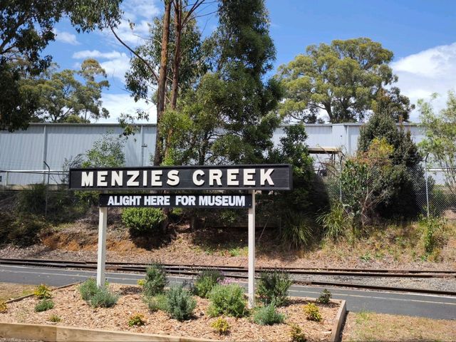 Scenic Journey on the Puffing Billy Railway in Melbourne