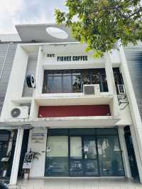 Indulging in Sweet Treats & Live Tunes at Fishee Coffee