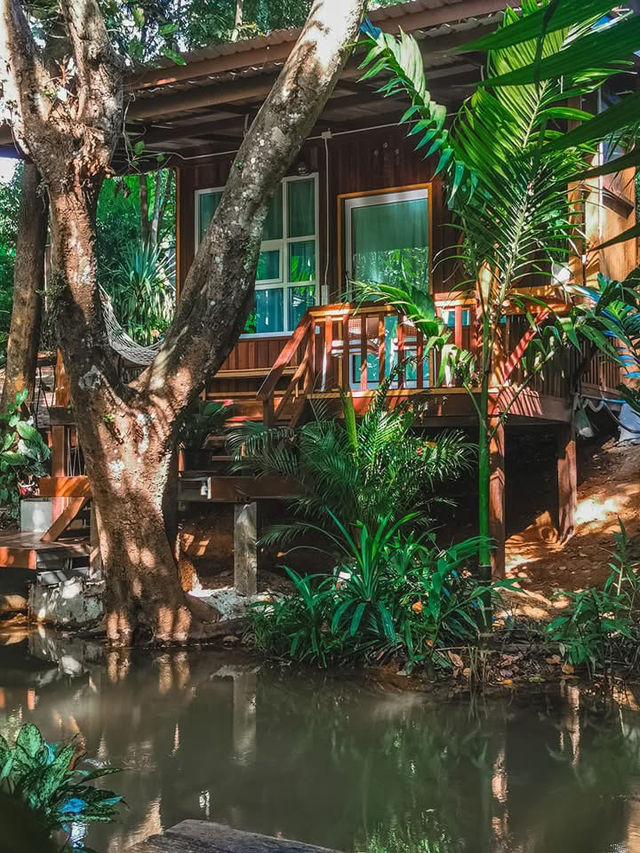 ที่พักติดริมธารทองผาภูมิ