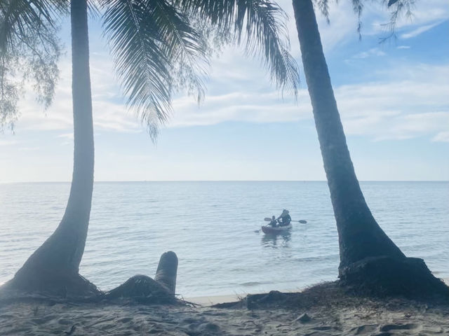 ชิลชิล ริมทะเล เกาะกูด รร. Peterpan Resort