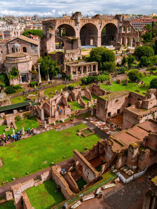🏛️ Roman Forum & Colosseum – A Walk Through Ancient Rome! 🇮🇹