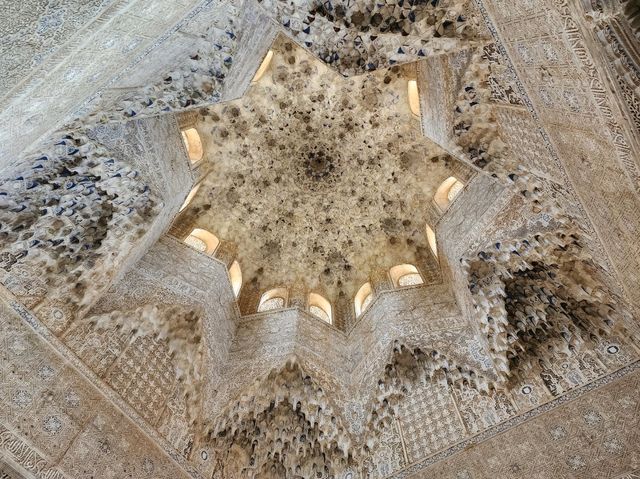 [🇪🇸グラナダ] アルハンブラ宮殿の花、ナスル宮殿の美しさ