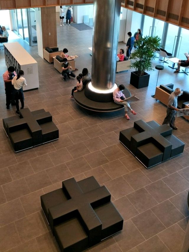一座藏在森林裡的圖書館#屏東縣立圖書館總館-屏東縣屏東市