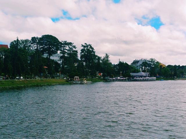 越南大叻著名湖泊公園景點：春香湖，美不勝收，適合打卡拍照📸