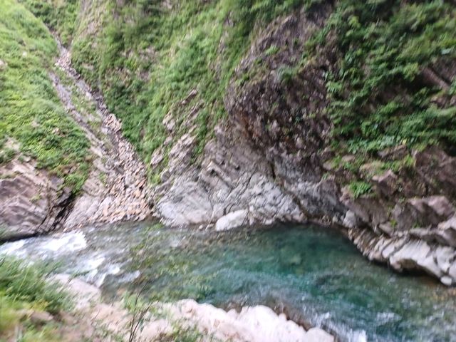 清津峡トンネルでアートと景色を楽しむ
