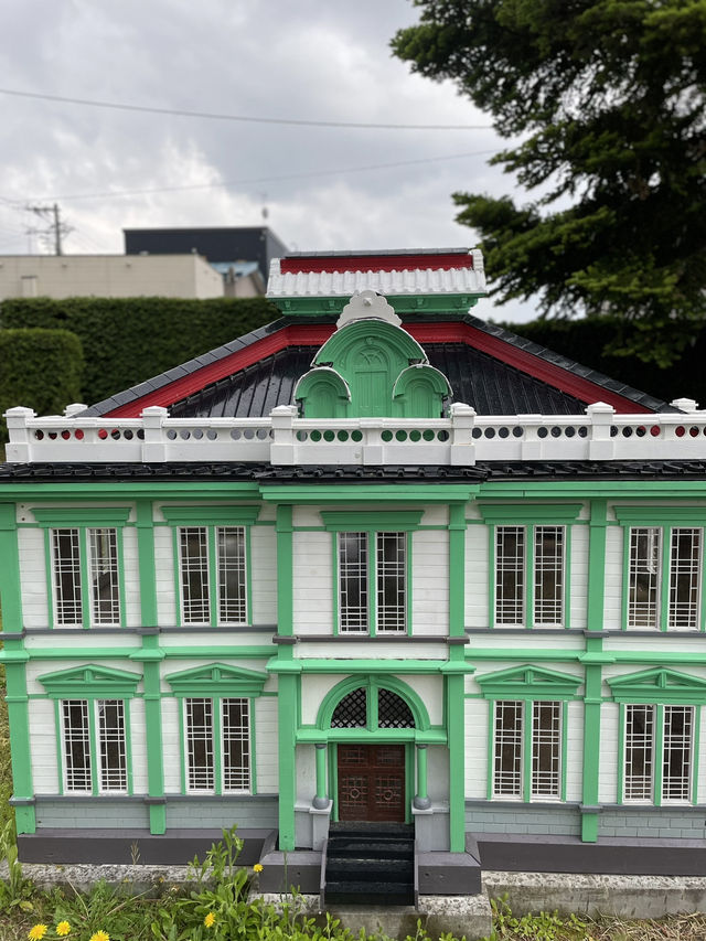 【青森×弘前】和と洋が調和した城下町 ミニチュア建造物も無料で・・