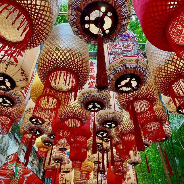 A Day in KL's Chinatown: Where Dragons and Deities Dance