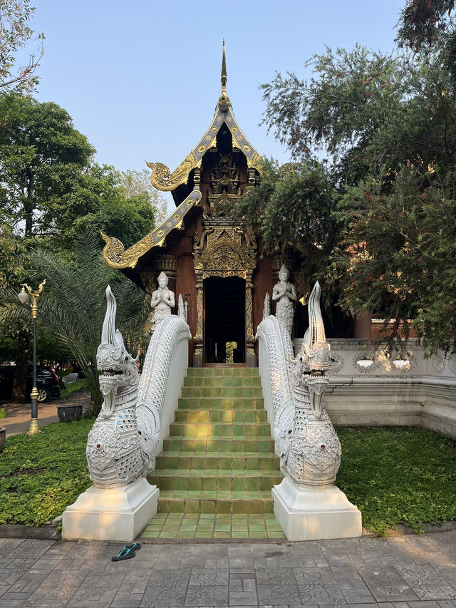 แวะมาสูดอากาศดีๆ ปลุกสติที่วัดร่ำเปิง (ตโปทาราม) 🍃