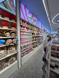 ร้าน Miniso สาขา MBK Center เหมือนกันยกที่จีนมาไว้
