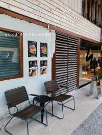 ☕️ WAY COFFEE HOUSE คาเฟ่ยอดฮิตติดริมทะเลบางแสน🏝️