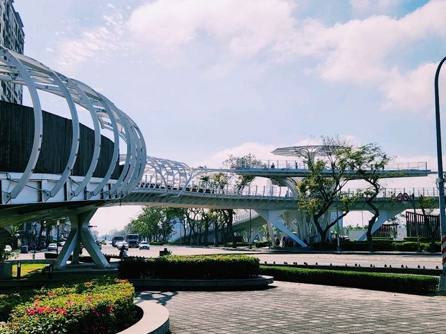 🌿【自然綠洲】輕軌旁的秘密基地——前鎮公園