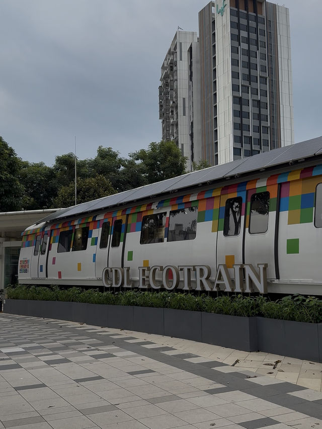 A Surprising Discovery: The CDL EcoTrain and Its Interactive Sustainability Exhibits