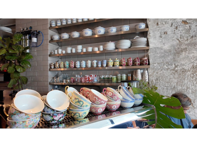 器が主役。香港で出会った美しすぎるカフェ「halfway coffee」