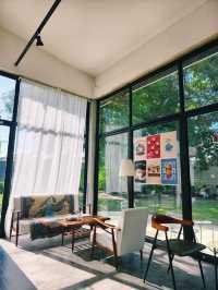 DayGrow Café : ความเรียบง่ายและความร่มรื่น