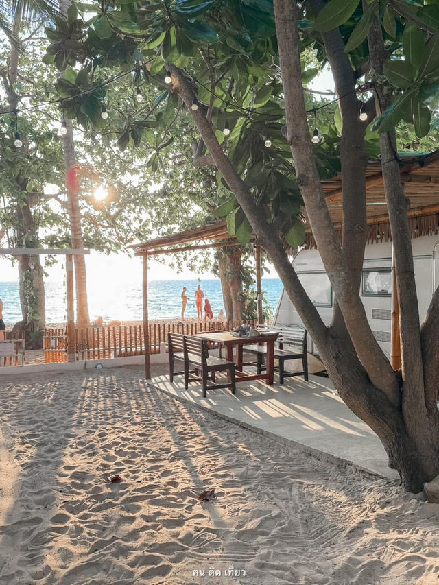 ที่พักรถบ้านพัทยา Beach House Camp