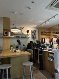 จิบกาแฟชิลๆที่ @ROASTIV 