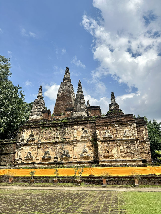เชียงใหม่ - ลำพูน เส้นทางแสงทองแห่งล้านนา
