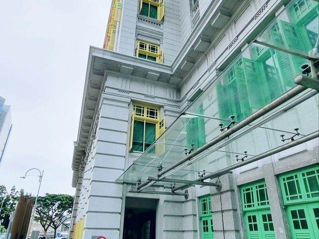 Urban Gems: A Sparkling Singapore Walk 👣