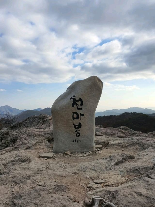 Chill Hike, Hidden Temples & Epic Views