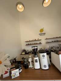 จิบกาแฟชมเขาอกทะลุ ชิลกว่านี้ไม่มีแล้ว