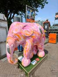 慶祝阿姆斯特丹建城750 週年的Elephant Parade