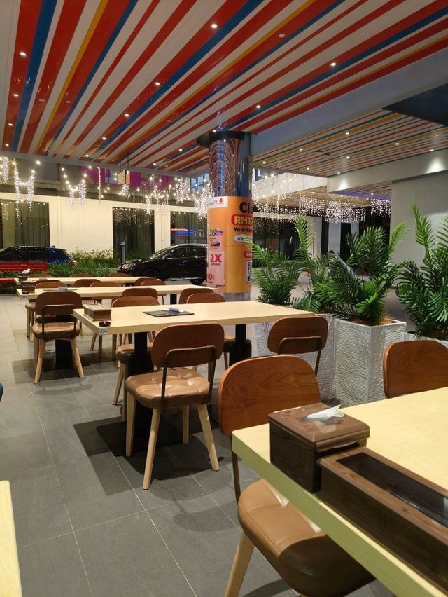 Golden Crunch, Rich Curry – A Perfect Match in Jakarta