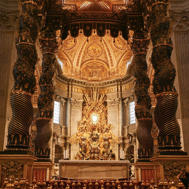 Vatican City: A Sanctuary of Painterly Grandeur! 🎨✨