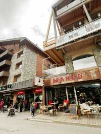 Restaurant Julen – Traditional Swiss Dining with a Cozy Alpine Vibe