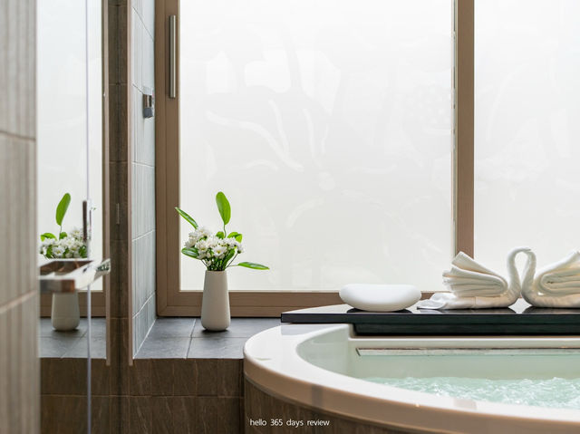 Nalinya Villa Spa at The Little Shore Khaolak 